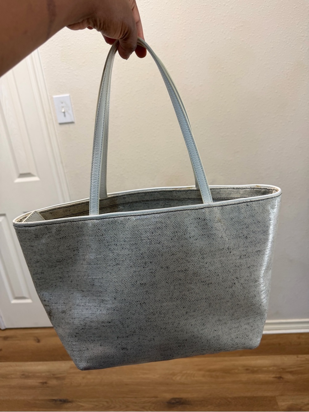 kate spade cream and ivory canvas tote with bow detail - Picture 3 of 8